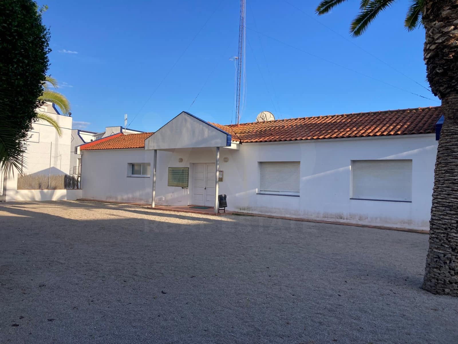 4 bedroom Terraced Villa for sale in Sitges with pool garage - € 790,000 (Ref: 9988552)