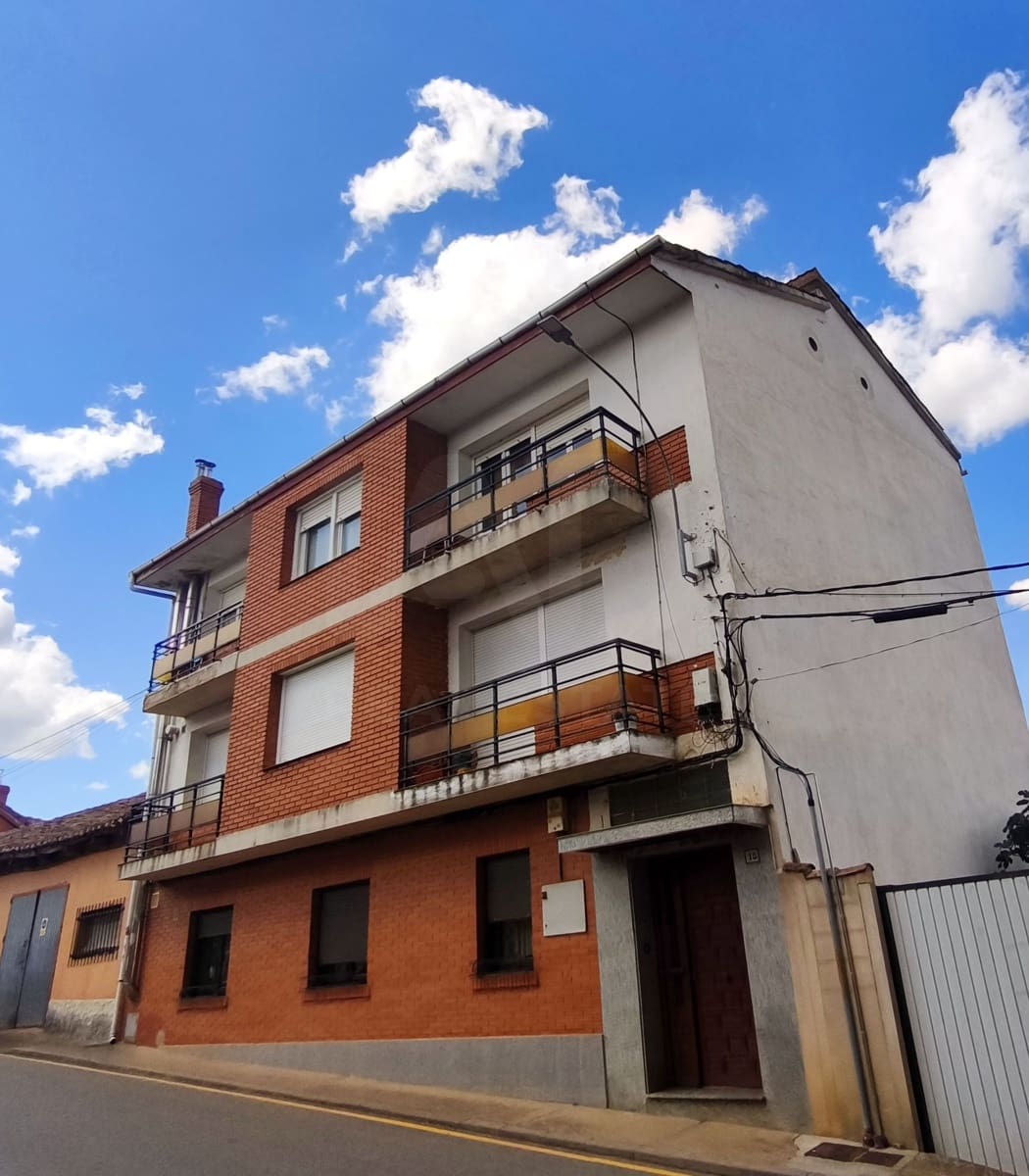3 sypialnia Apartament na sprzedaż w Miasto Leon - 65 000 € (Ref: 9988553)