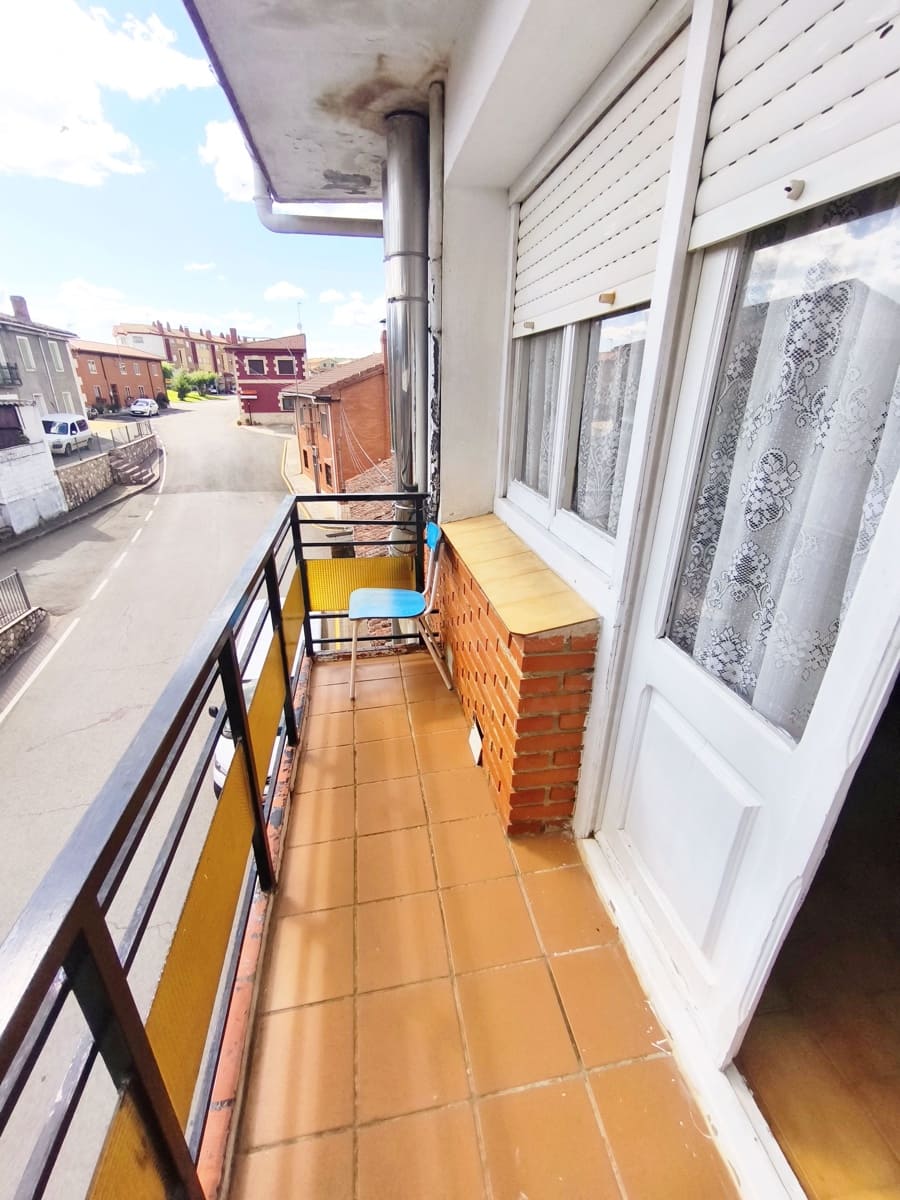 3 sypialnia Apartament na sprzedaż w Miasto Leon - 65 000 € (Ref: 9988553)