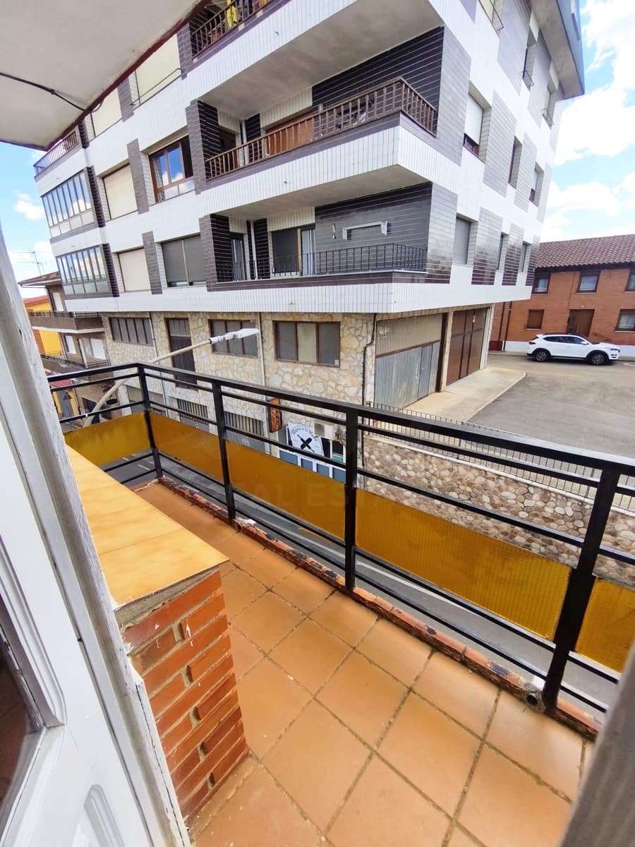 3 sypialnia Apartament na sprzedaż w Miasto Leon - 65 000 € (Ref: 9988553)
