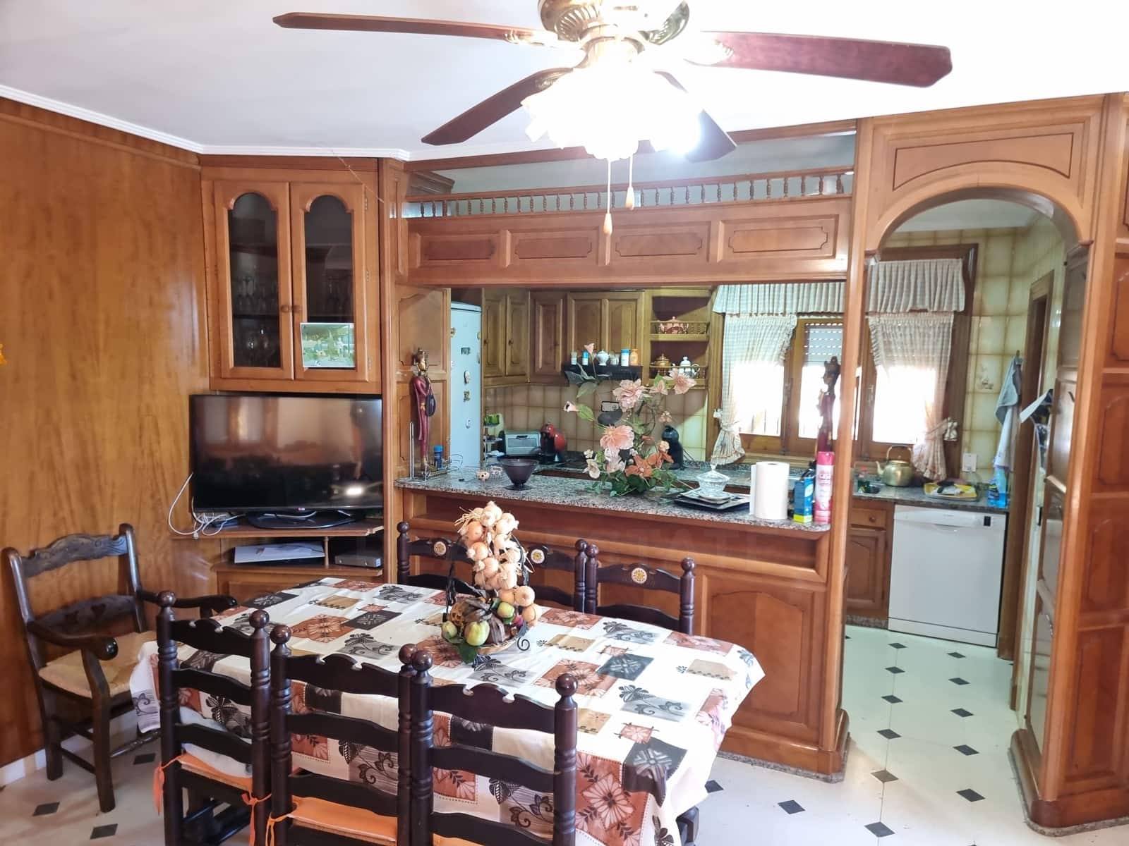 Chalet de 4 habitaciones en Sax en venta con piscina - 450.000 € (Ref: 9988554)