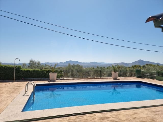 Chalet de 4 habitaciones en Sax en venta con piscina - 450.000 € (Ref: 9988554)