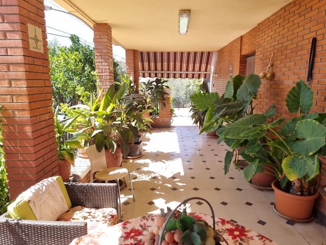 Chalet de 4 habitaciones en Sax en venta con piscina - 450.000 € (Ref: 9988554)