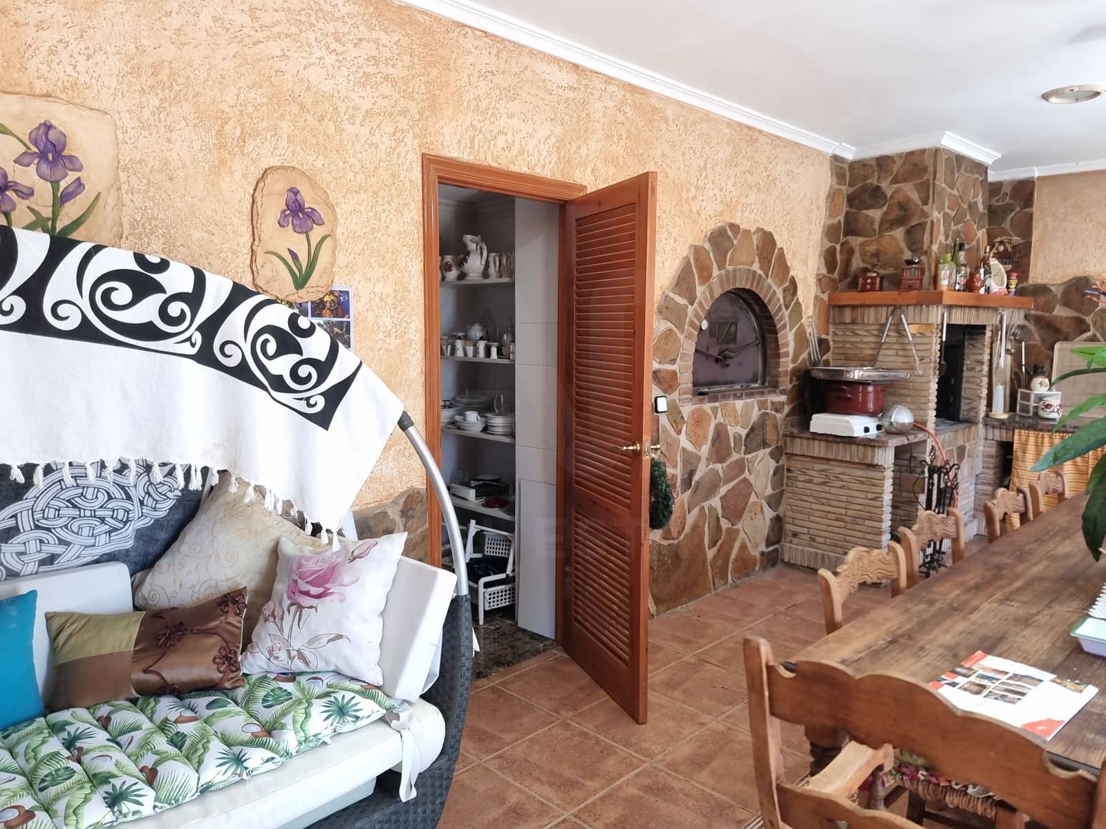 Chalet de 4 habitaciones en Sax en venta con piscina - 450.000 € (Ref: 9988554)