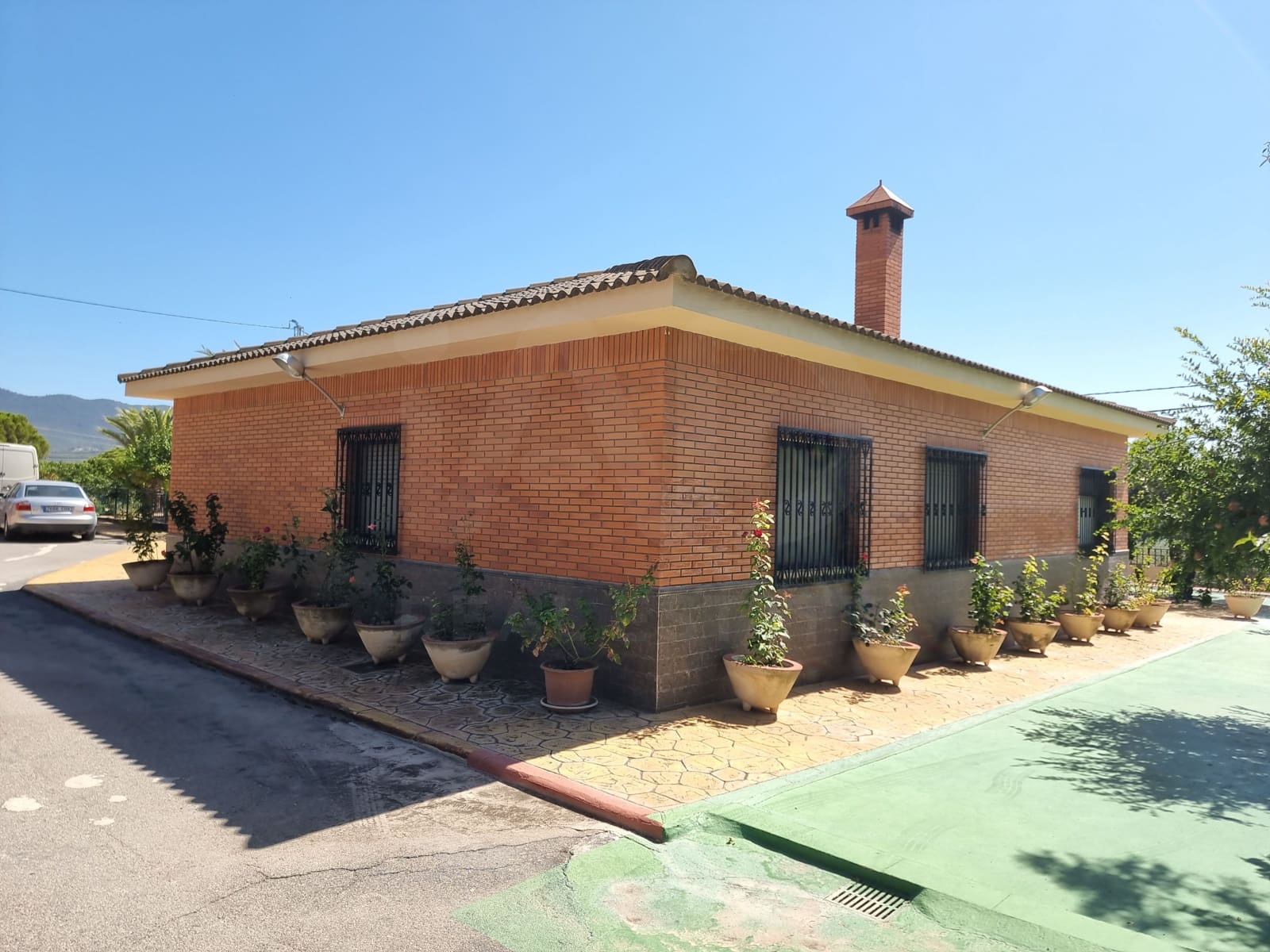 Chalet de 4 habitaciones en Sax en venta con piscina - 450.000 € (Ref: 9988554)