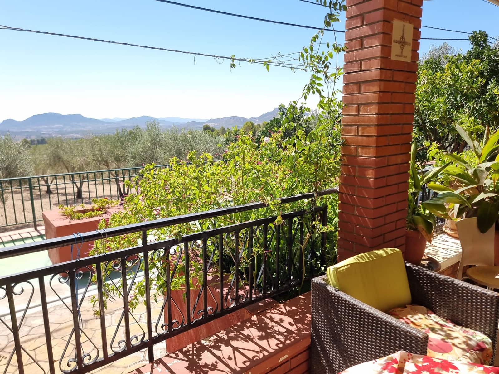 Chalet de 4 habitaciones en Sax en venta con piscina - 450.000 € (Ref: 9988554)