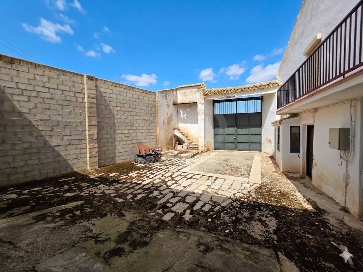 Casa de 5 habitaciones en Antequera en venta con piscina garaje - 500.000 € (Ref: 9988555)