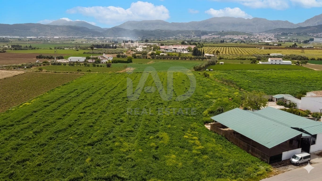 Casa de 5 habitaciones en Antequera en venta con piscina garaje - 500.000 € (Ref: 9988555)