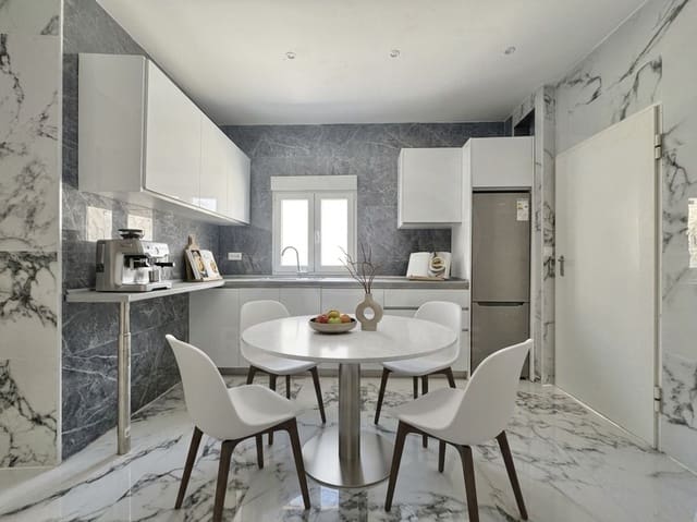 1 sovrum Hus till salu i Almáchar - 129 000 € (Ref: 9988557)