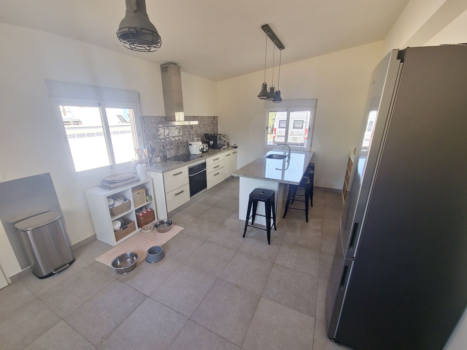5 soverom Hus til salgs i Alicante by med svømmebasseng - € 474 900 (Ref: 9988560)