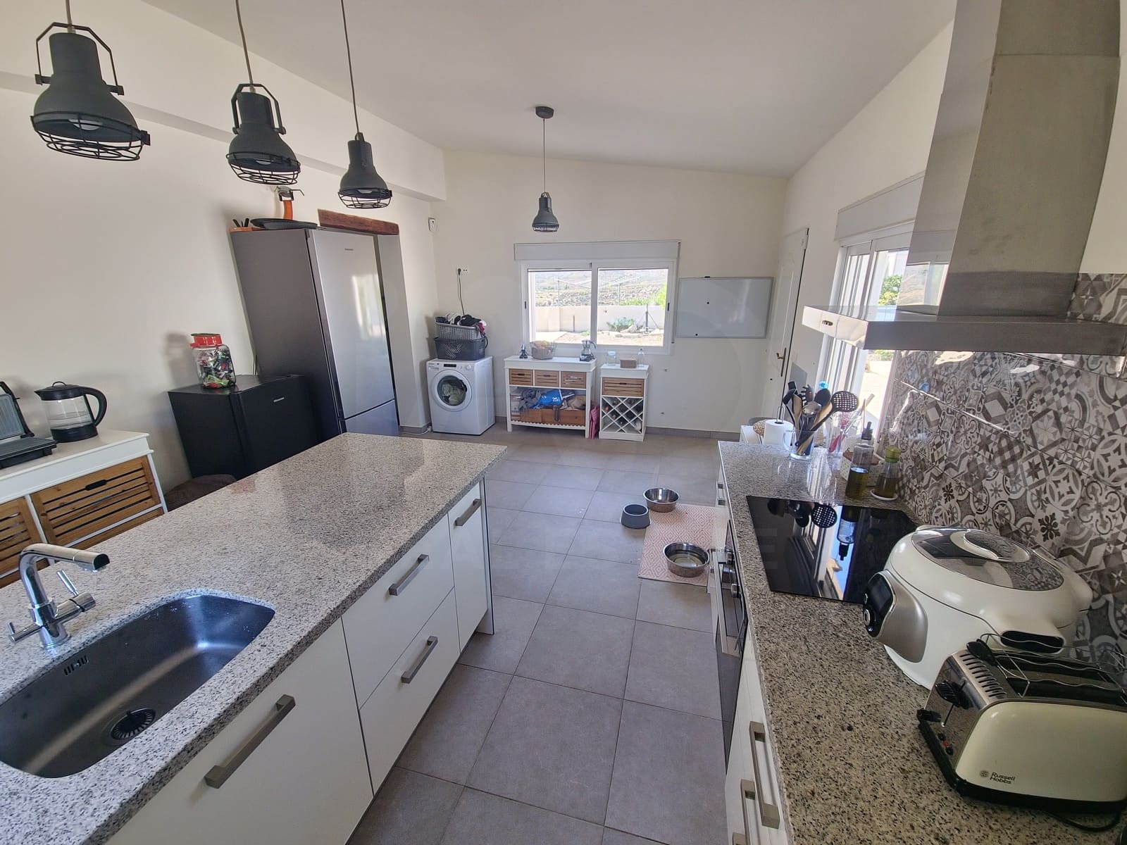 5 soverom Hus til salgs i Alicante by med svømmebasseng - € 474 900 (Ref: 9988560)
