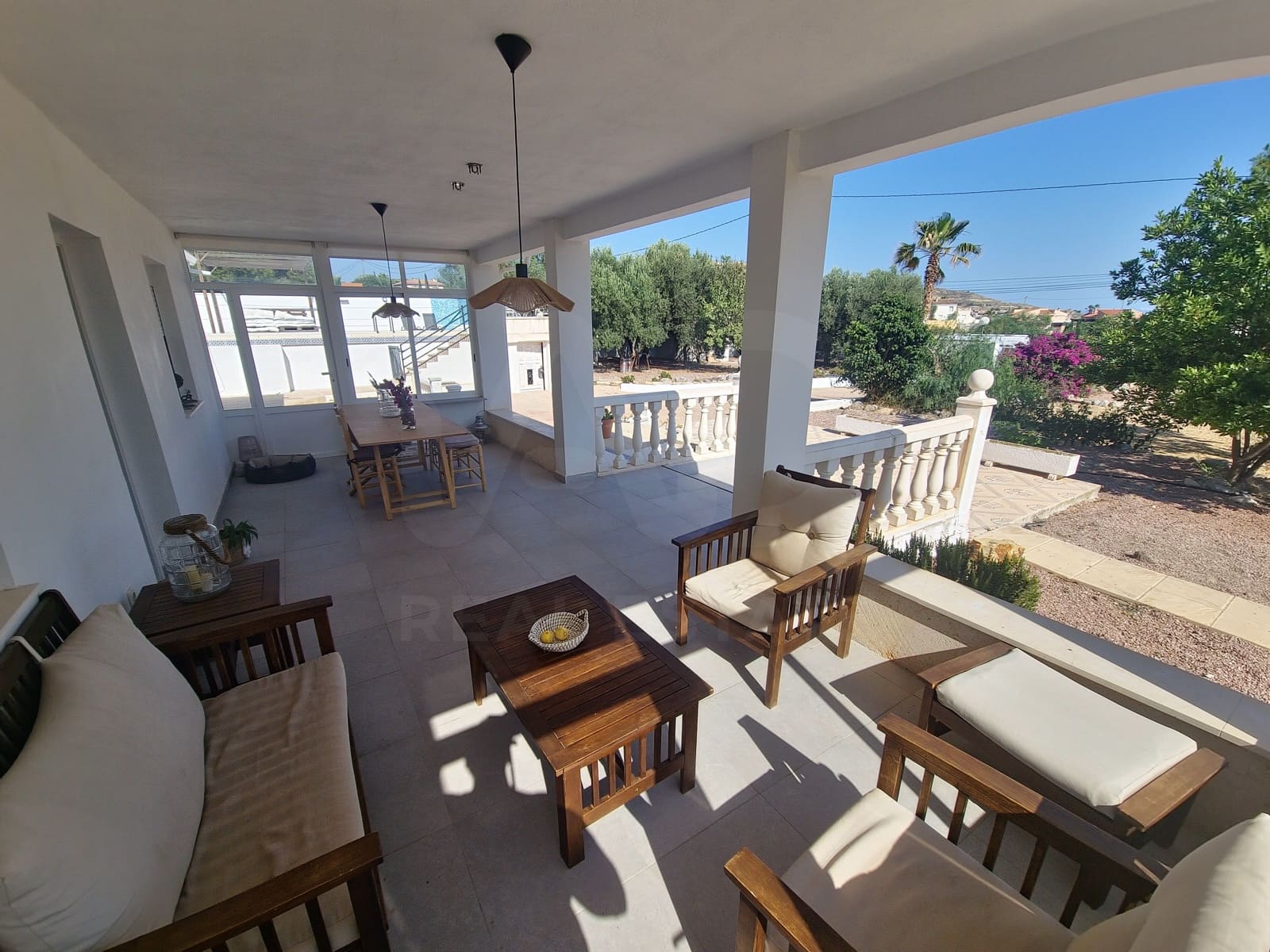 5 soverom Hus til salgs i Alicante by med svømmebasseng - € 474 900 (Ref: 9988560)