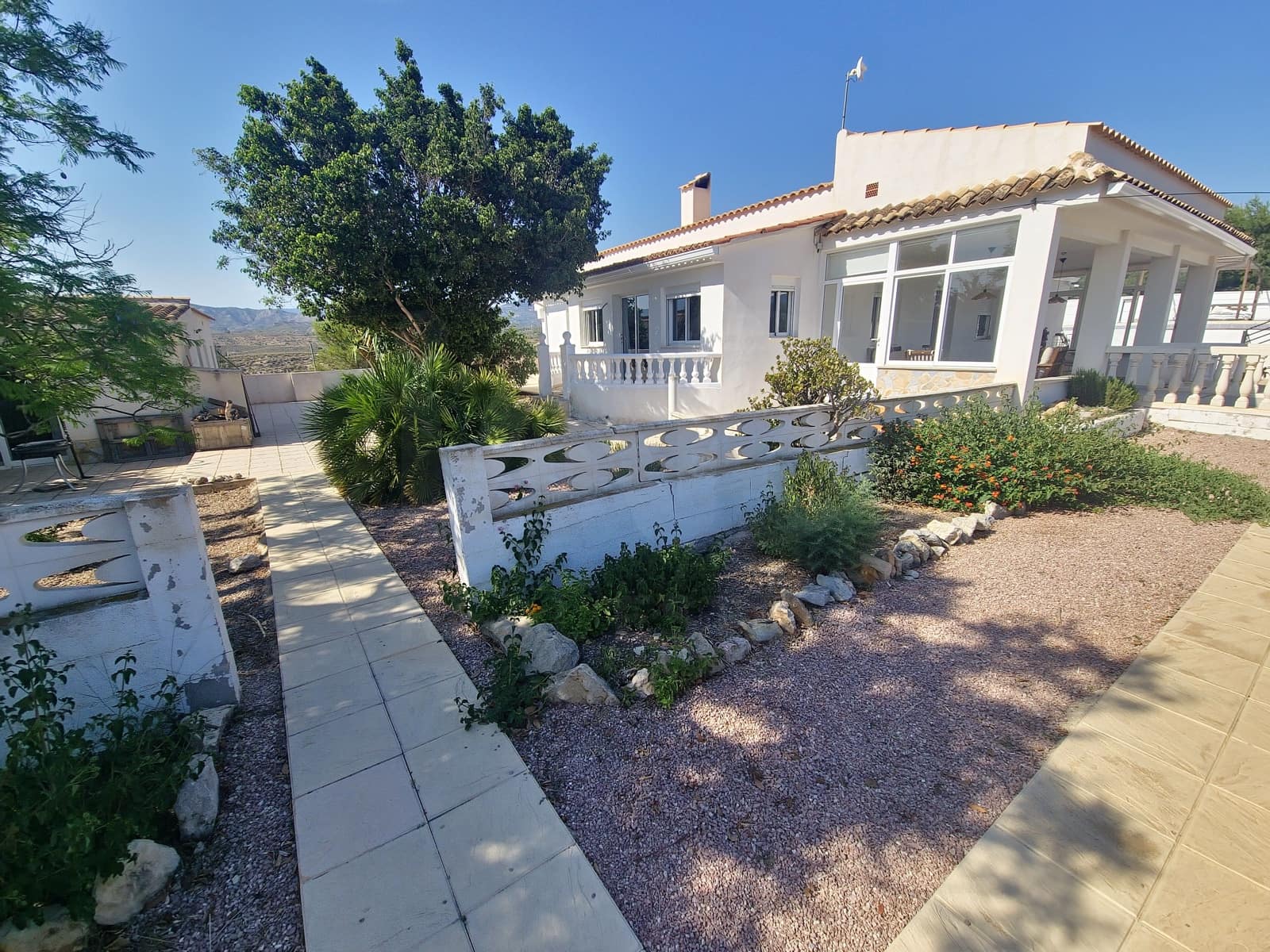 5 soverom Hus til salgs i Alicante by med svømmebasseng - € 474 900 (Ref: 9988560)