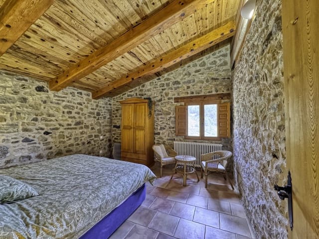 3 quarto Quinta/Casa Rural para venda em Teruel cidade com garagem - 630 000 € (Ref: 9988561)