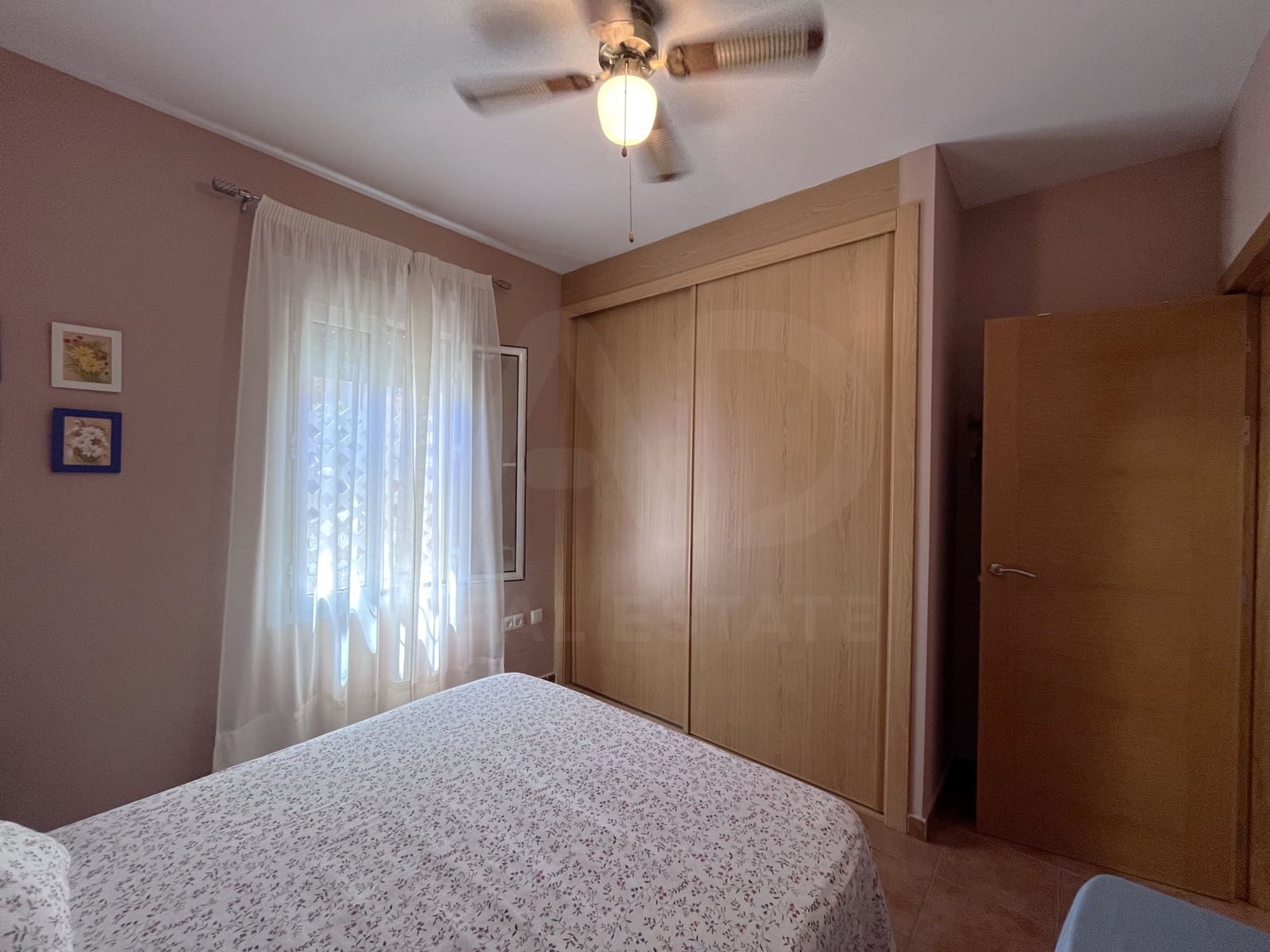3 soverom Rekkehus til salgs i Huelva by med svømmebasseng - € 185 000 (Ref: 9988562)