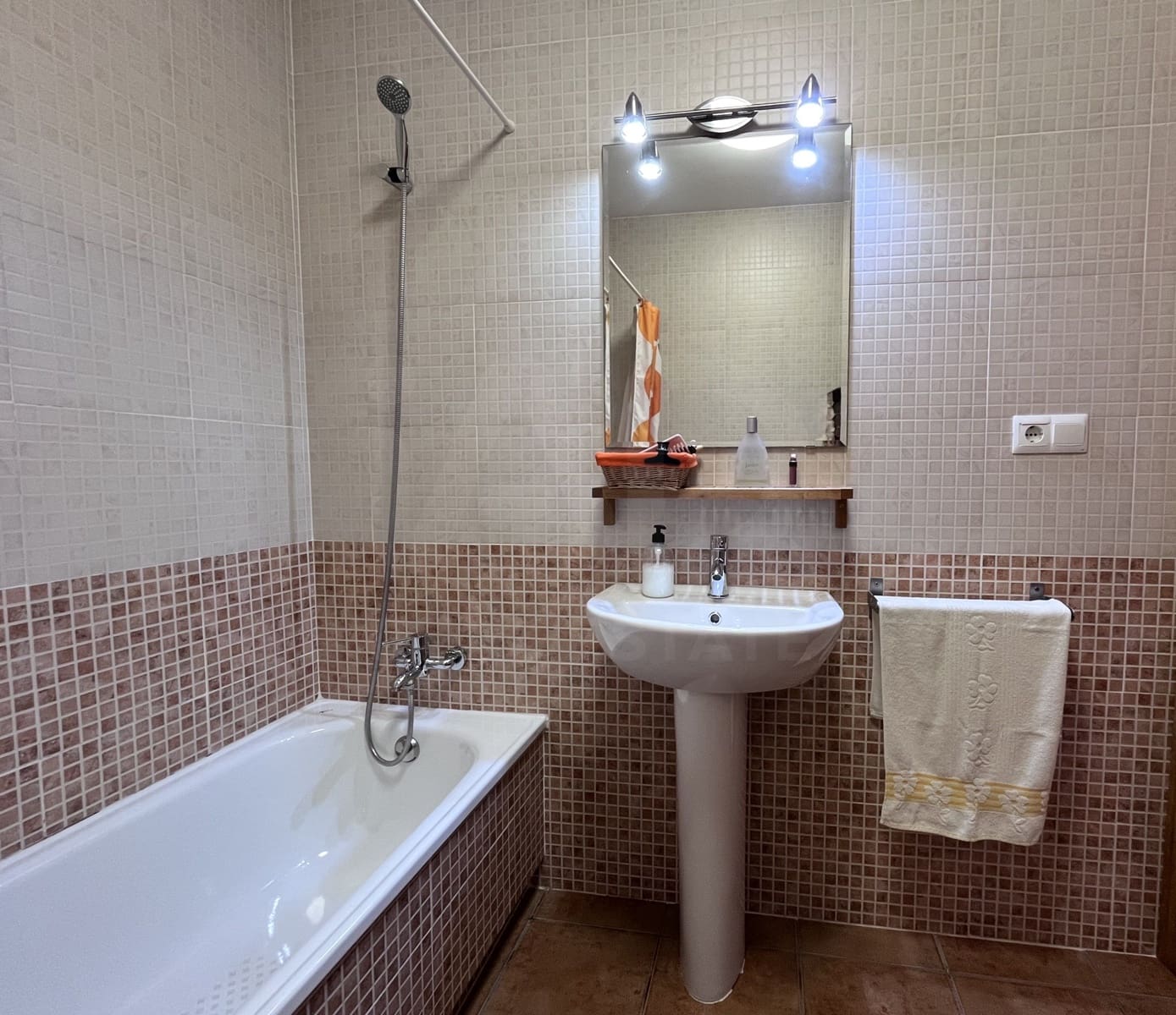 3 soverom Rekkehus til salgs i Huelva by med svømmebasseng - € 185 000 (Ref: 9988562)