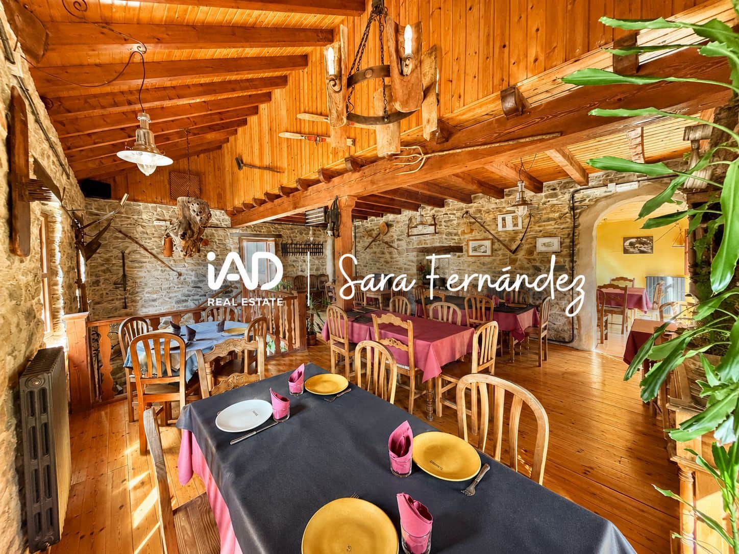 3 Zimmer Haus zu verkaufen in Leon Stadt mit Garage - 390.000 € (Ref: 9988564)