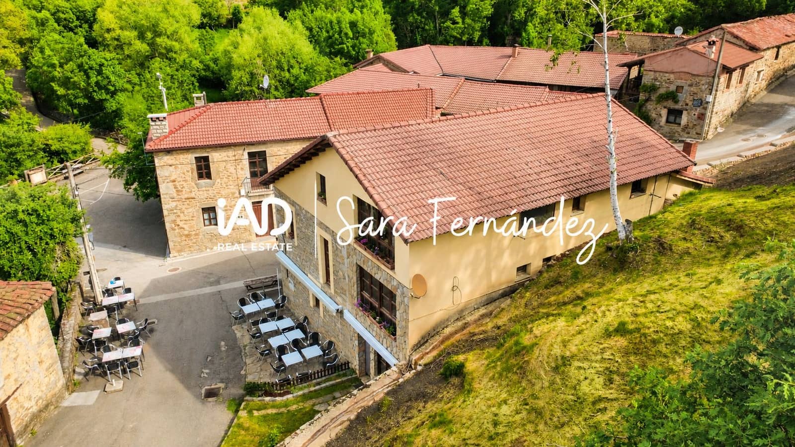 3 Zimmer Haus zu verkaufen in Leon Stadt mit Garage - 390.000 € (Ref: 9988564)