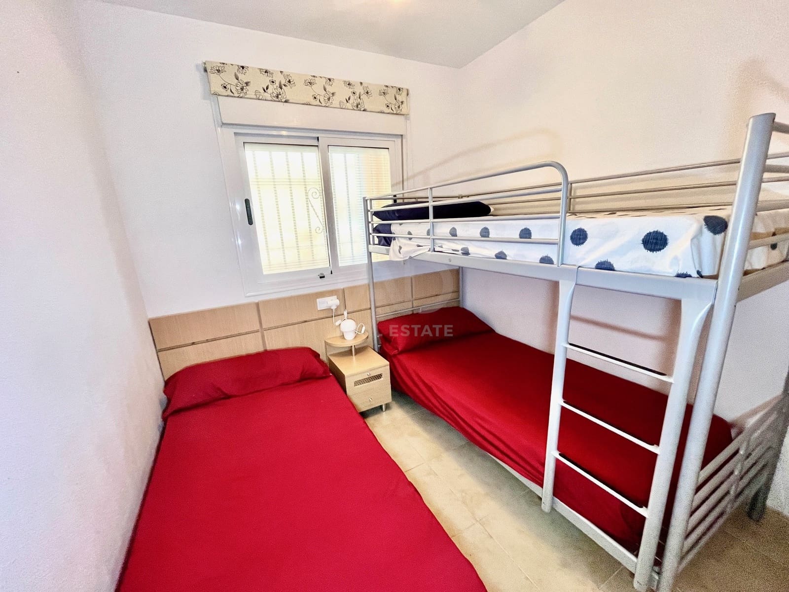 2 soverom Leilighet til salgs i Oropesa  med svømmebasseng garasje - € 133 000 (Ref: 9988565)