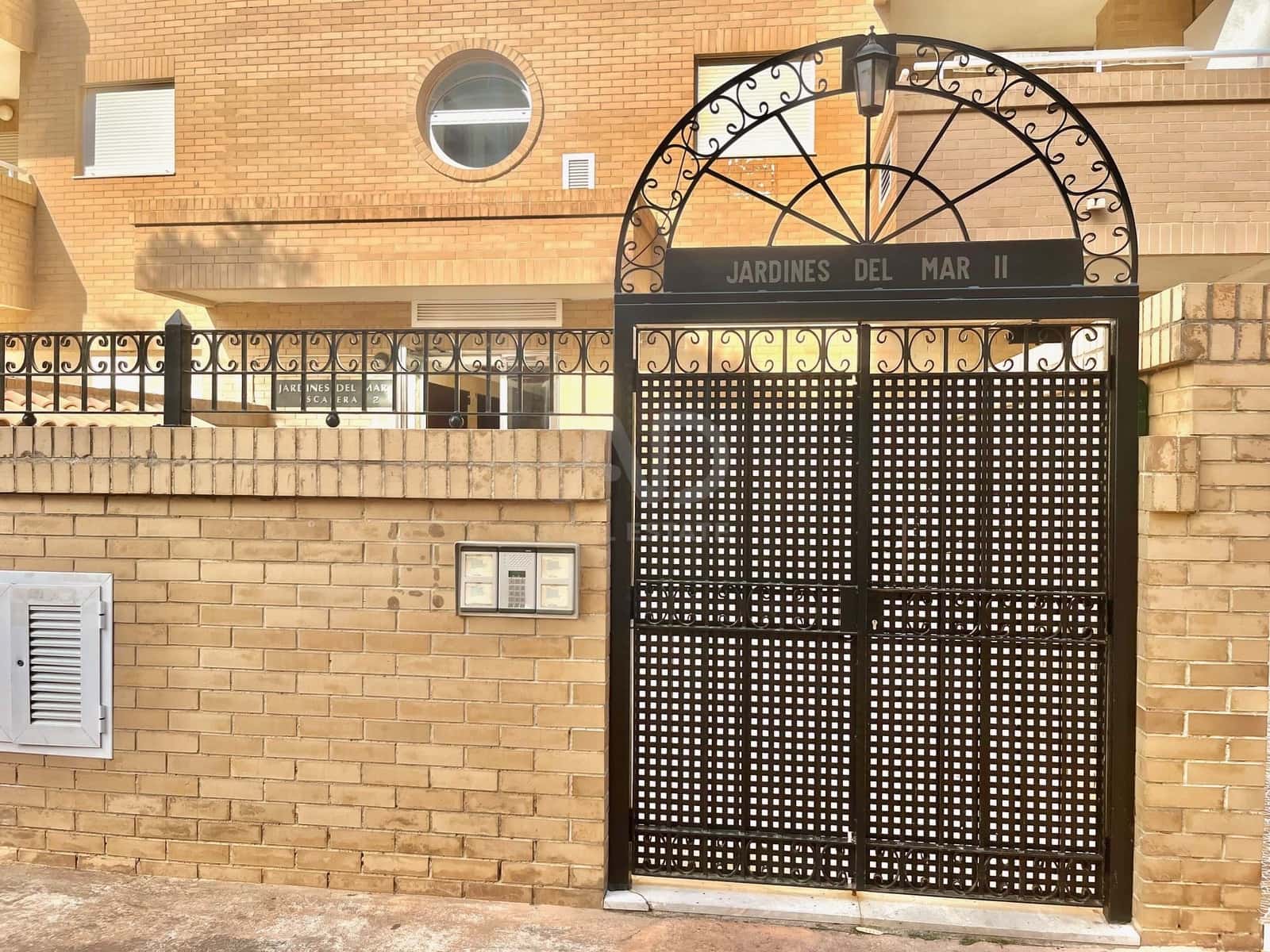 2 soverom Leilighet til salgs i Oropesa  med svømmebasseng garasje - € 133 000 (Ref: 9988565)
