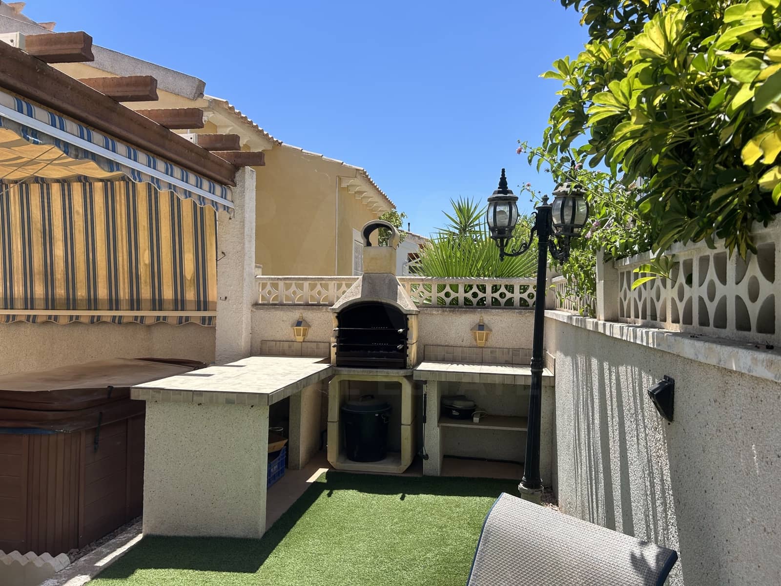 2 bedroom Townhouse for sale in San Miguel de Salinas - € 208,000 (Ref: 9988569)