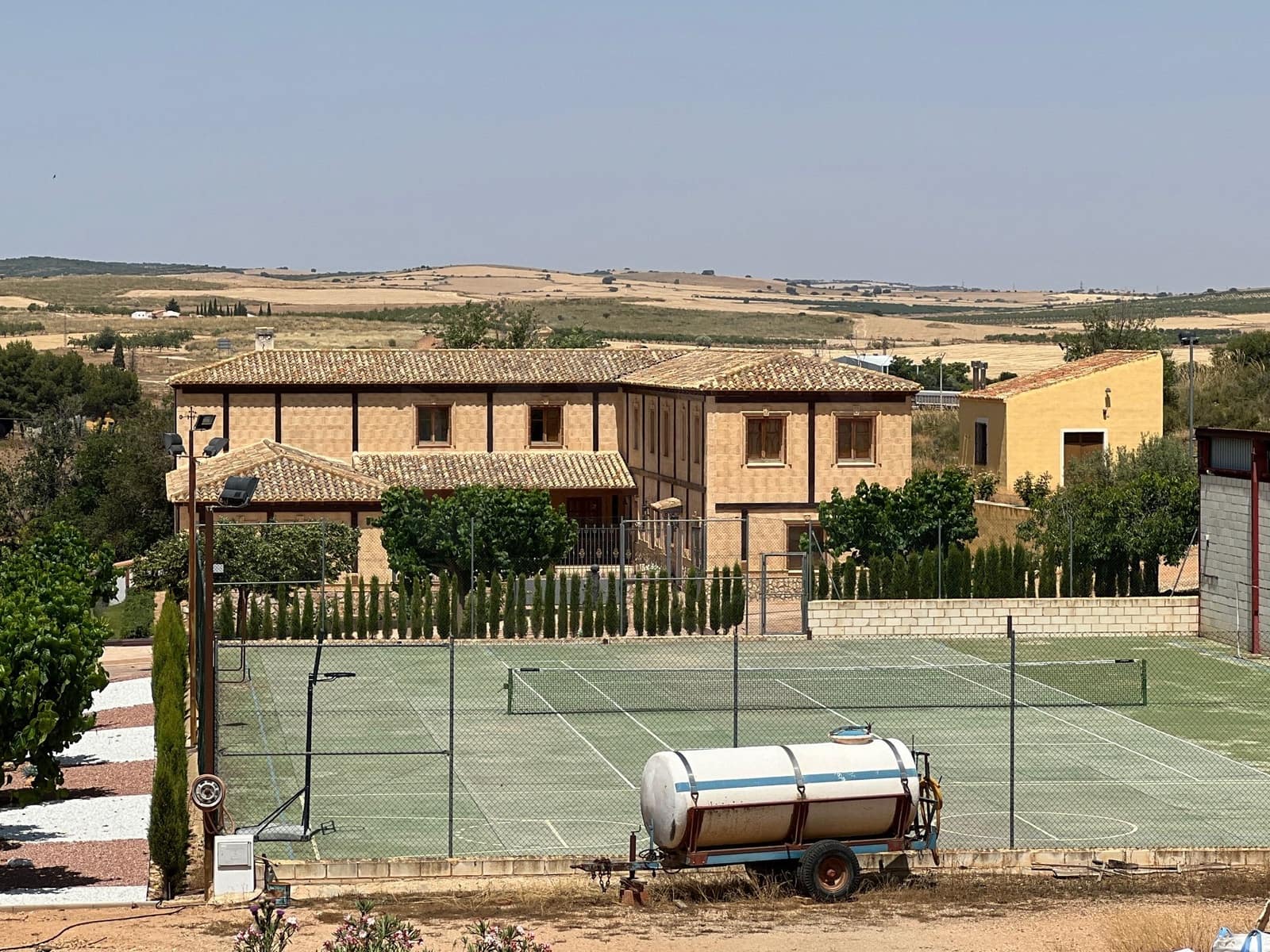 Grond te koop in Albacete stad - € 3.800.000 (Ref: 9988571)