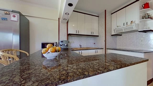 Apartamento de 2 habitaciones en El Vendrell en venta - 239.000 € (Ref: 9988572)