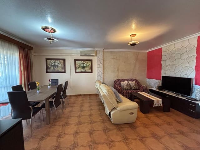 4 slaapkamer Rijtjeshuis te koop in La Hoya, Lorca - € 210.000 (Ref: 9988573)