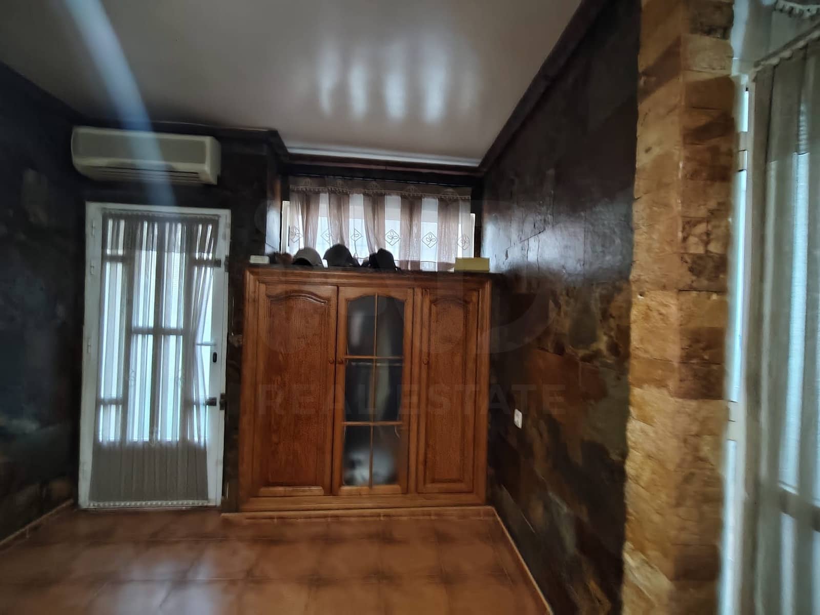 4 slaapkamer Rijtjeshuis te koop in La Hoya - € 210.000 (Ref: 9988573)
