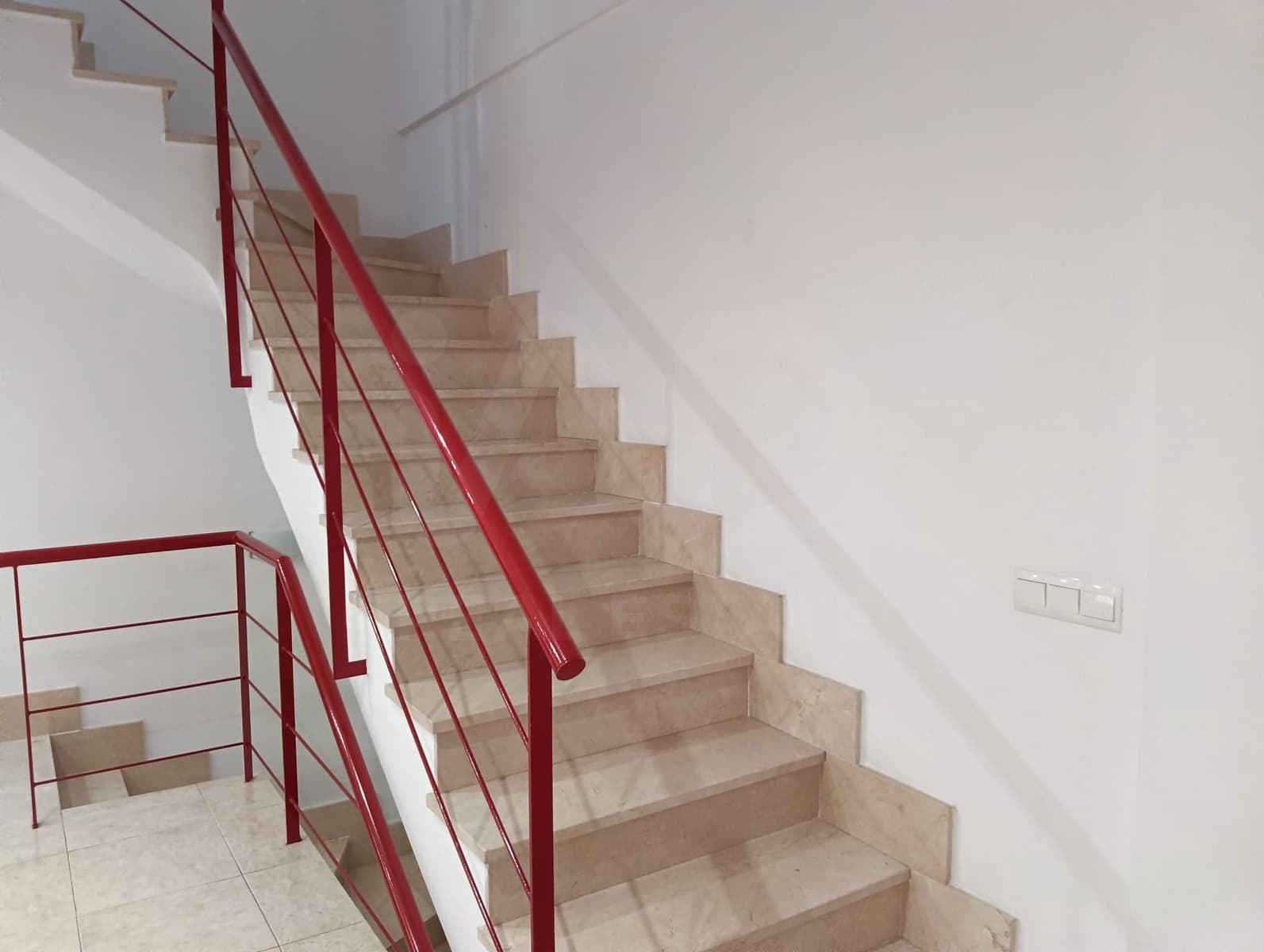 3 bedroom Terraced Villa for sale in Onda with garage - € 170,000 (Ref: 9988579)