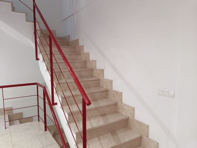 3 camera da letto Villetta a Schiera in vendita in Onda con garage - 170.000 € (Rif: 9988579)