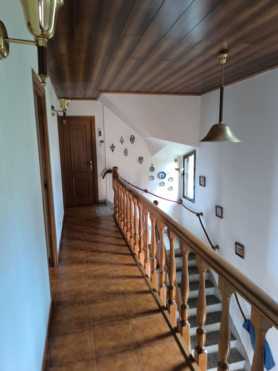Chalet de 5 habitaciones en Pontedeume en venta con piscina garaje - 525.000 € (Ref: 9988580)