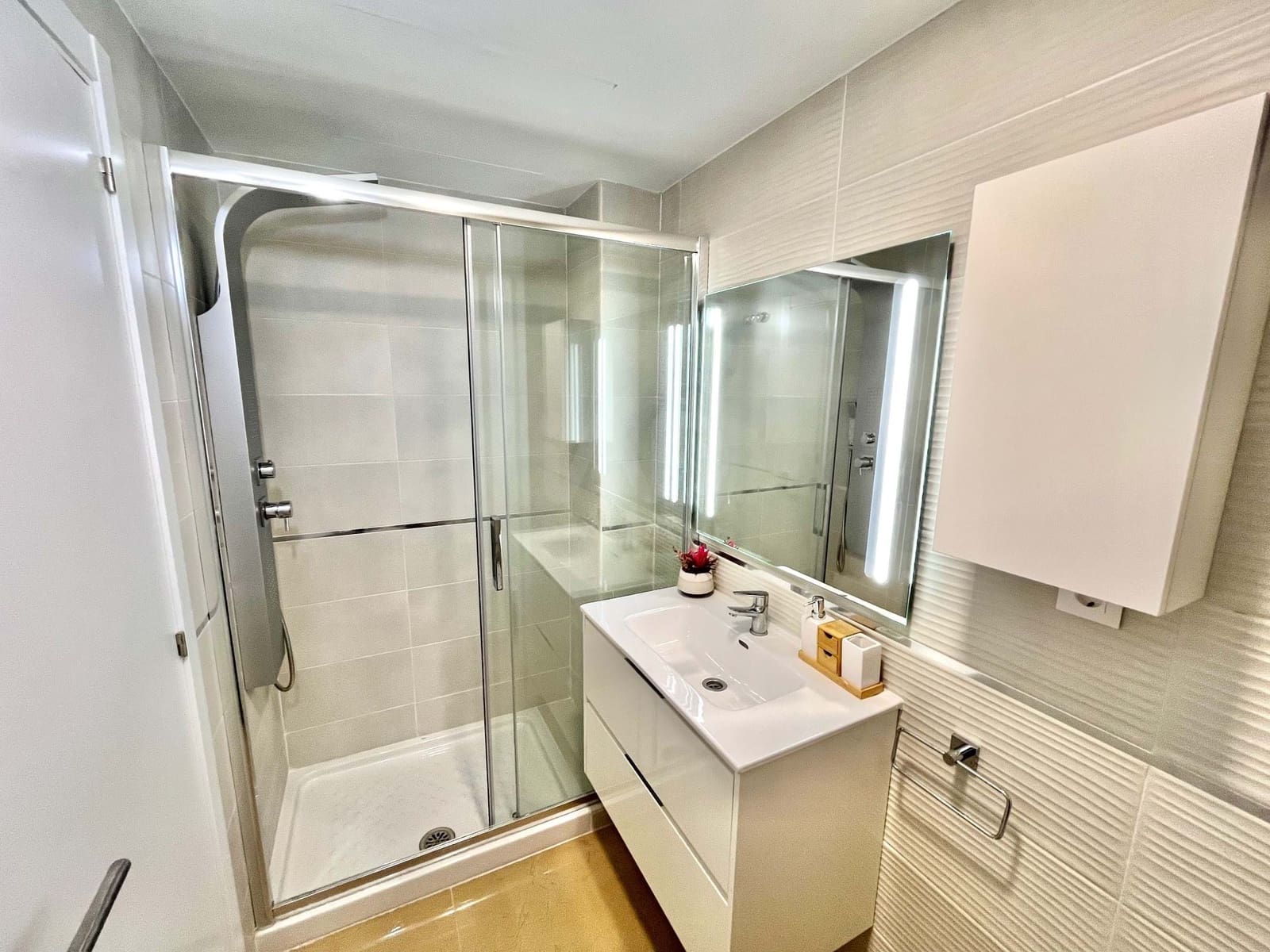 2 soverom Penthouse til salgs i Cabanes med svømmebasseng garasje - € 289 000 (Ref: 9988582)
