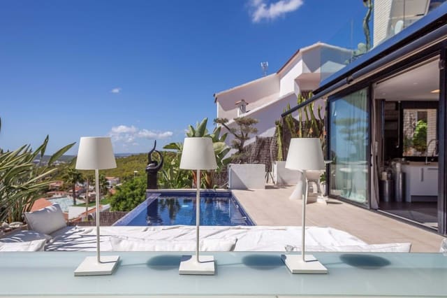 4 bedroom Townhouse for sale in Sitges with pool garage - € 1,320,000 (Ref: 9988583)