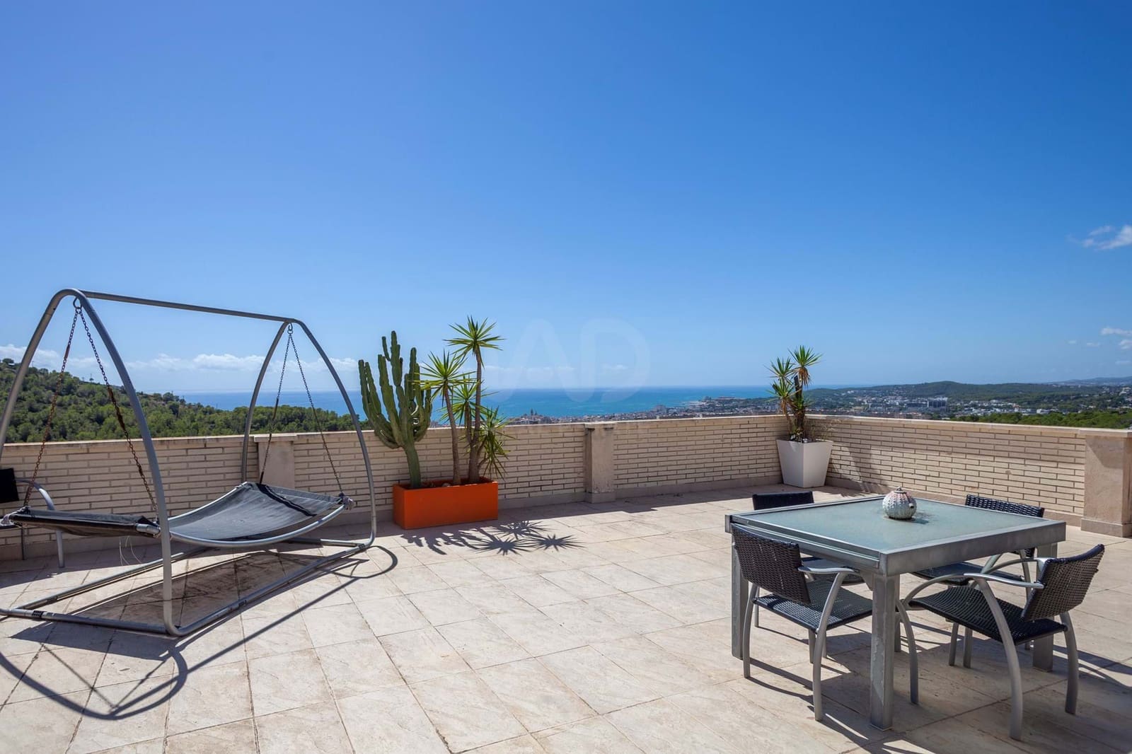 4 bedroom Townhouse for sale in Sitges with pool garage - € 1,320,000 (Ref: 9988583)