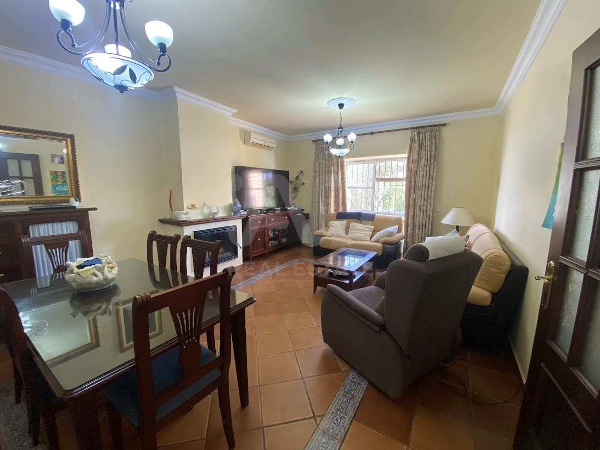 5 sypialnia Willa na sprzedaż w Miasto Kadyks z basenem - 558 000 € (Ref: 9988584)