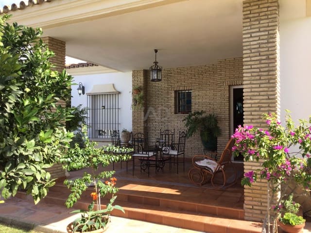 Chalet de 5 habitaciones en Cádiz ciudad en venta con piscina - 558.000 € (Ref: 9988584)