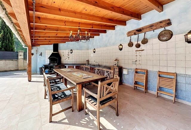 6 soverom Hus til salgs i Olivella med svømmebasseng garasje - € 825 000 (Ref: 9988585)