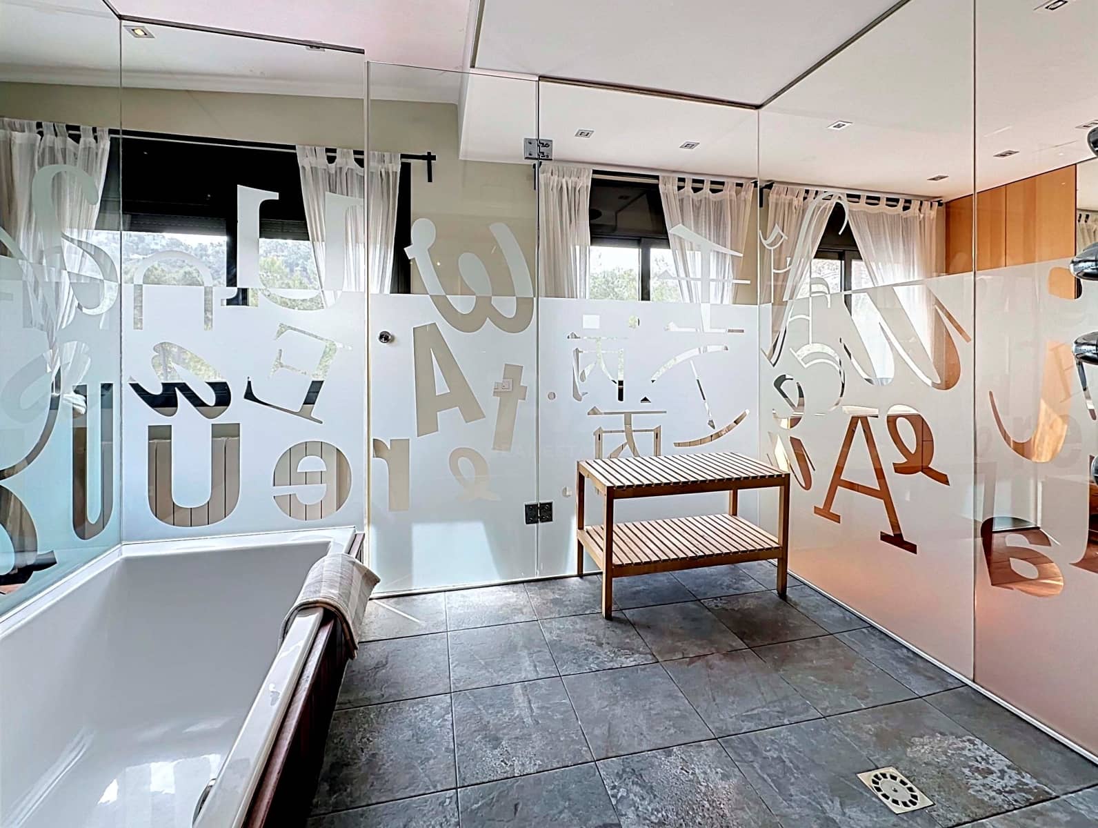 6 soverom Hus til salgs i Barcelona by med svømmebasseng garasje - € 825 000 (Ref: 9988585)