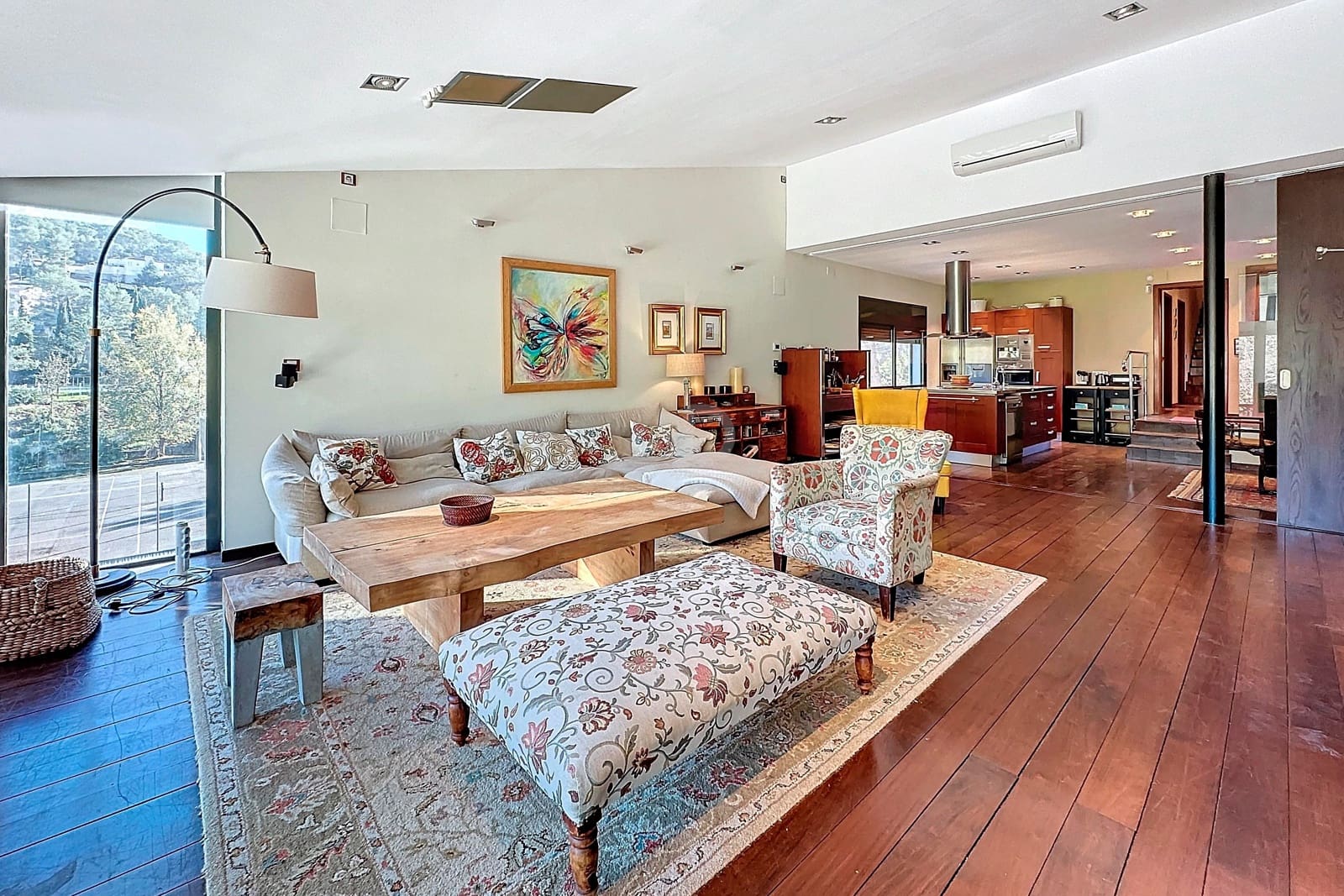 6 soverom Hus til salgs i Barcelona by med svømmebasseng garasje - € 825 000 (Ref: 9988585)