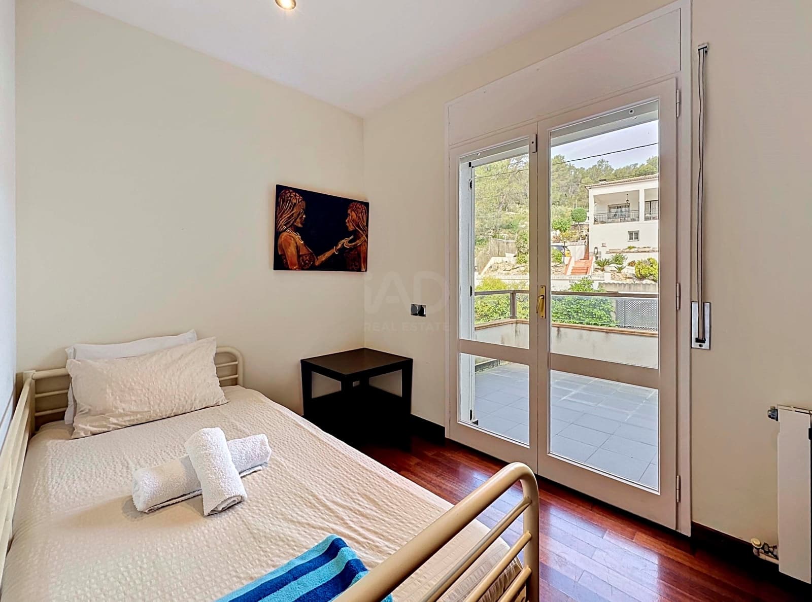 6 soverom Hus til salgs i Barcelona by med svømmebasseng garasje - € 825 000 (Ref: 9988585)