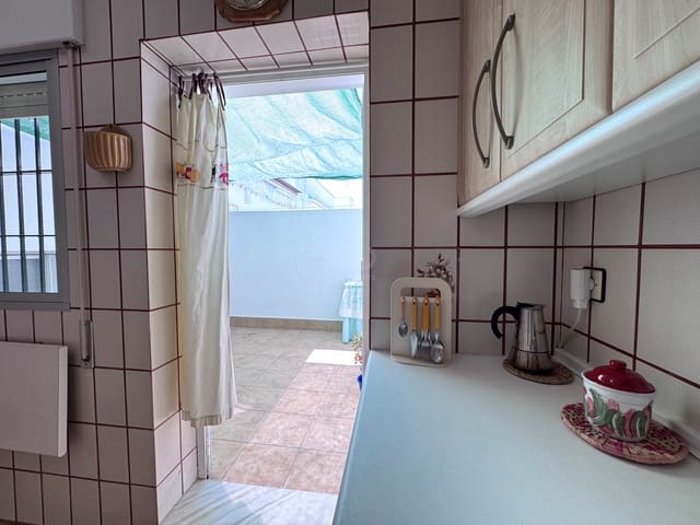 3 makuuhuone Huoneisto myytävänä paikassa Chipiona - 261 500 € (Ref: 9988588)