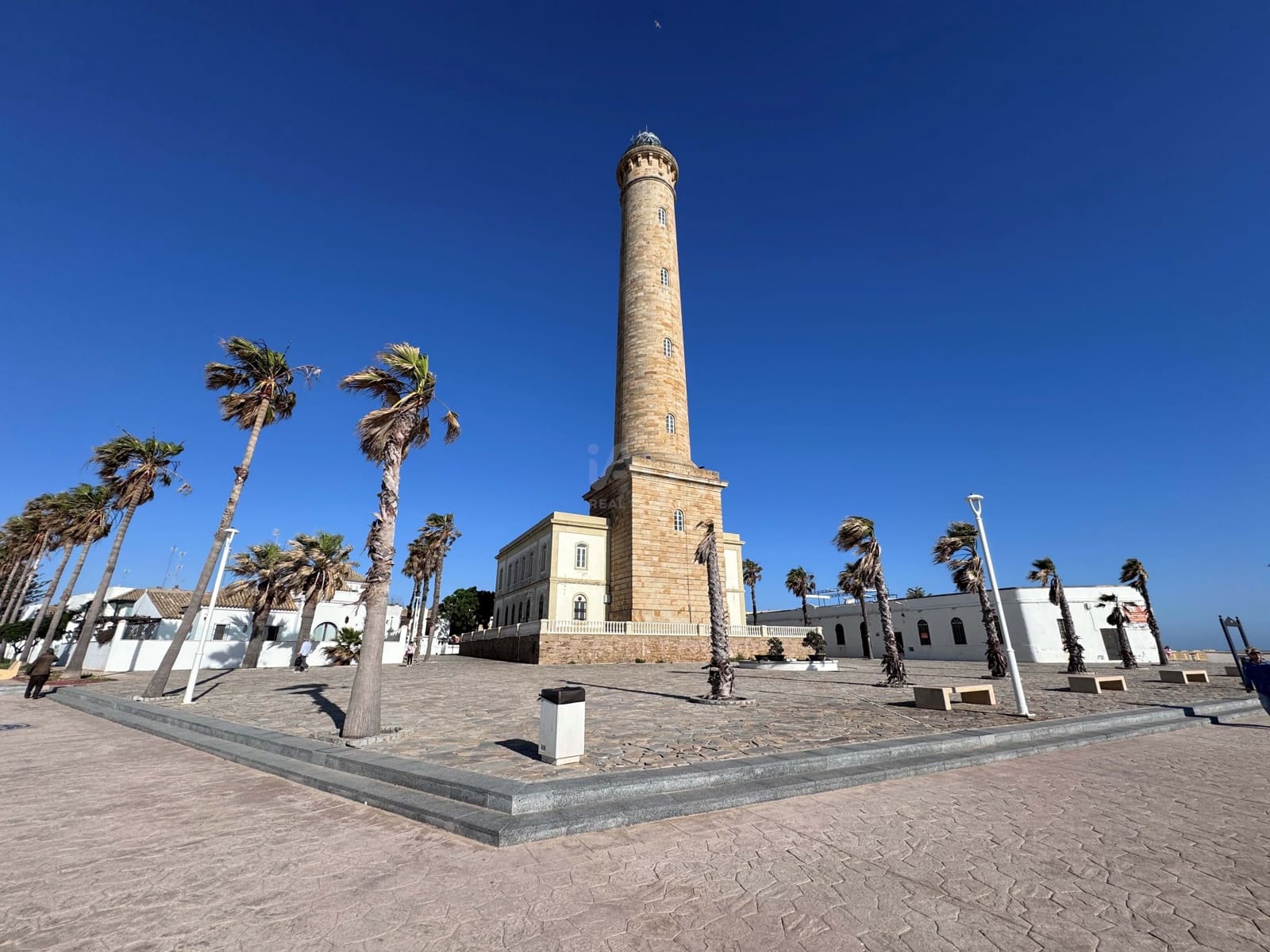 3 bedroom Apartment for sale in Cadiz city - € 261,500 (Ref: 9988588)