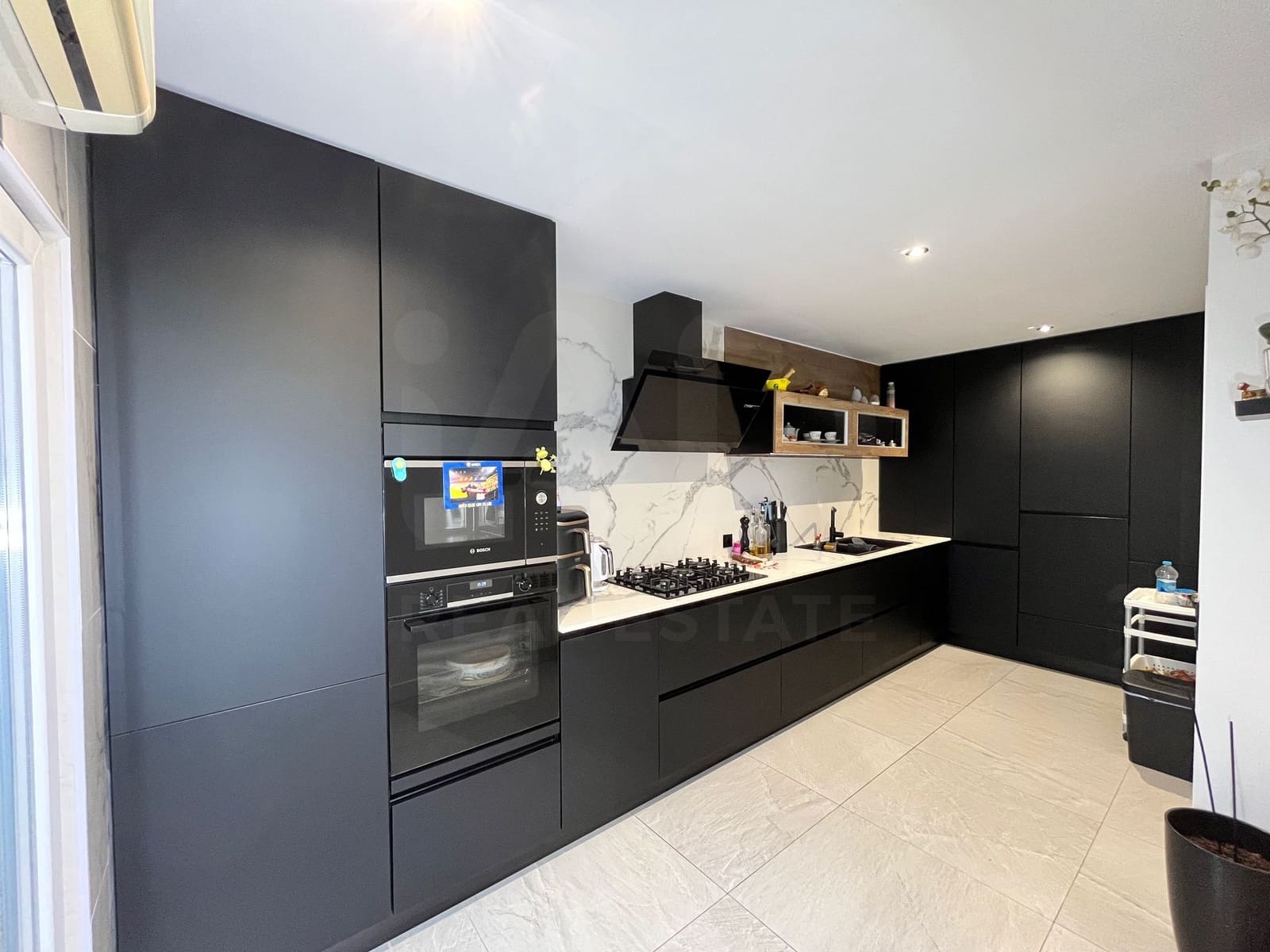 3 slaapkamer Rijtjeshuis te koop in Torreblanca - € 320.000 (Ref: 9988589)