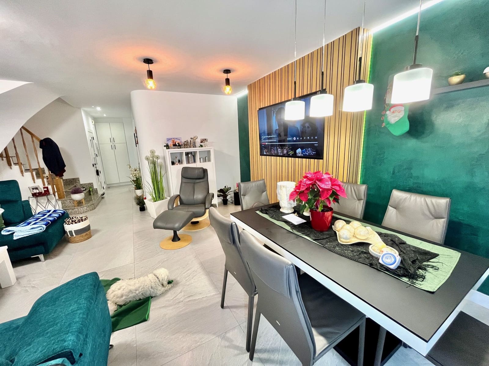 3 slaapkamer Rijtjeshuis te koop in Torreblanca - € 320.000 (Ref: 9988589)