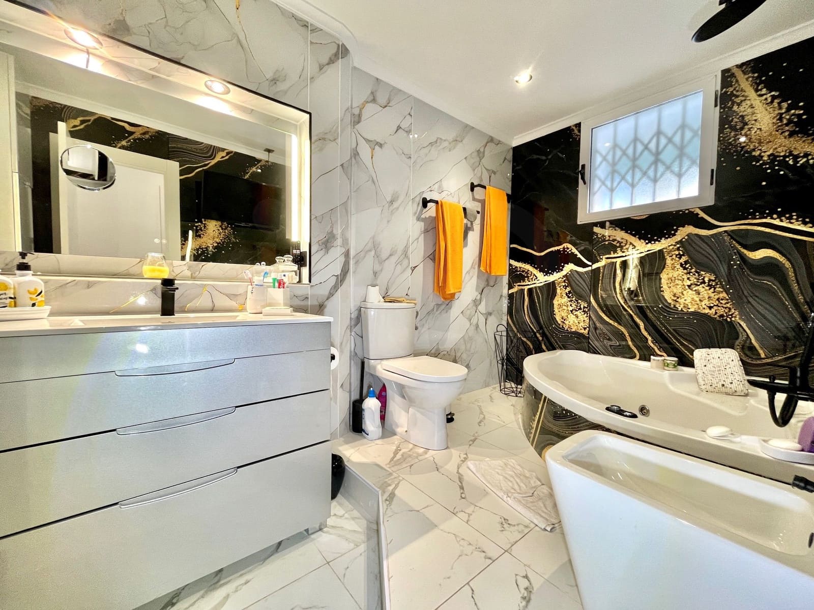 3 slaapkamer Rijtjeshuis te koop in Torreblanca - € 320.000 (Ref: 9988589)