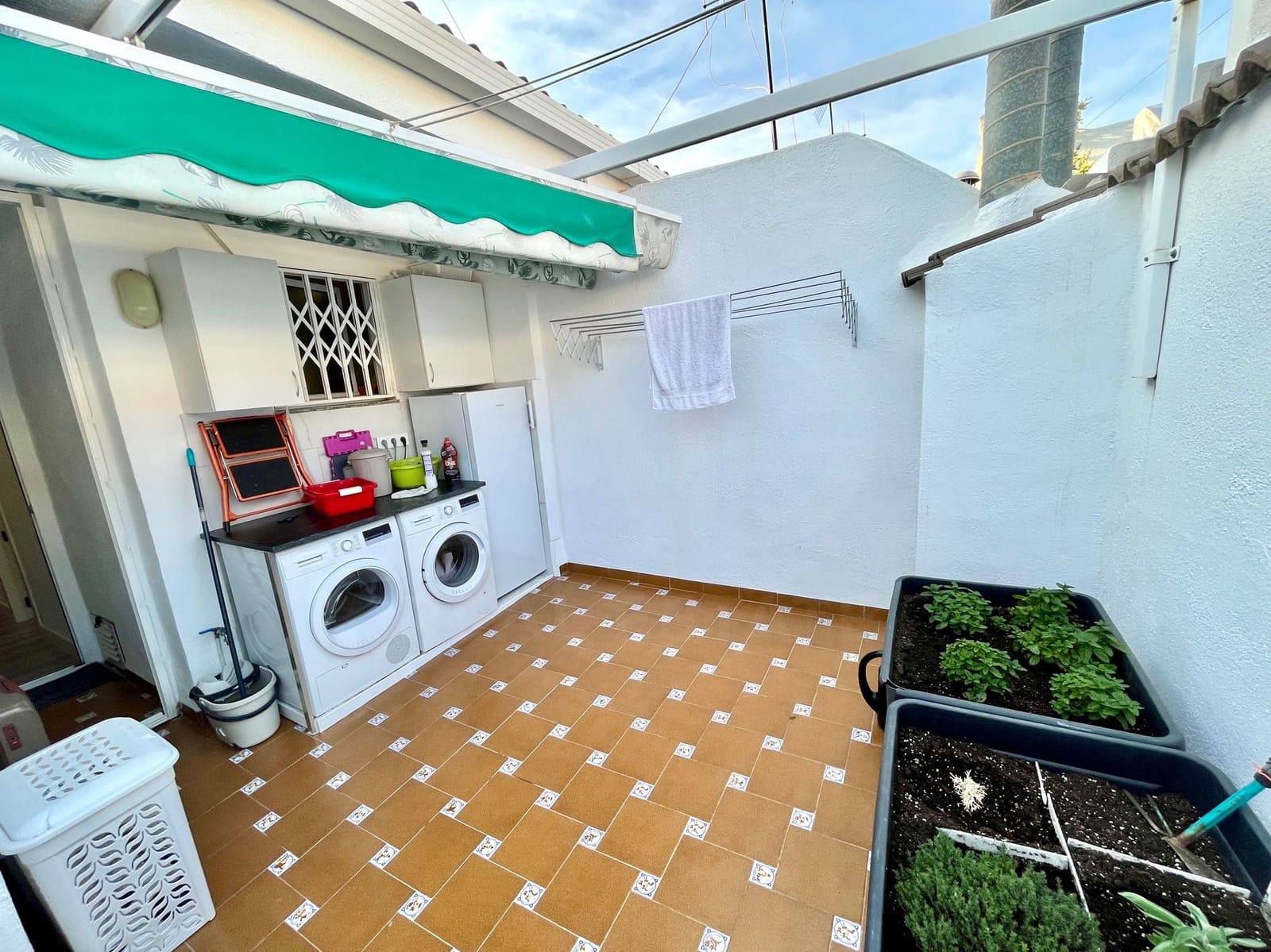 3 slaapkamer Rijtjeshuis te koop in Torreblanca - € 320.000 (Ref: 9988589)