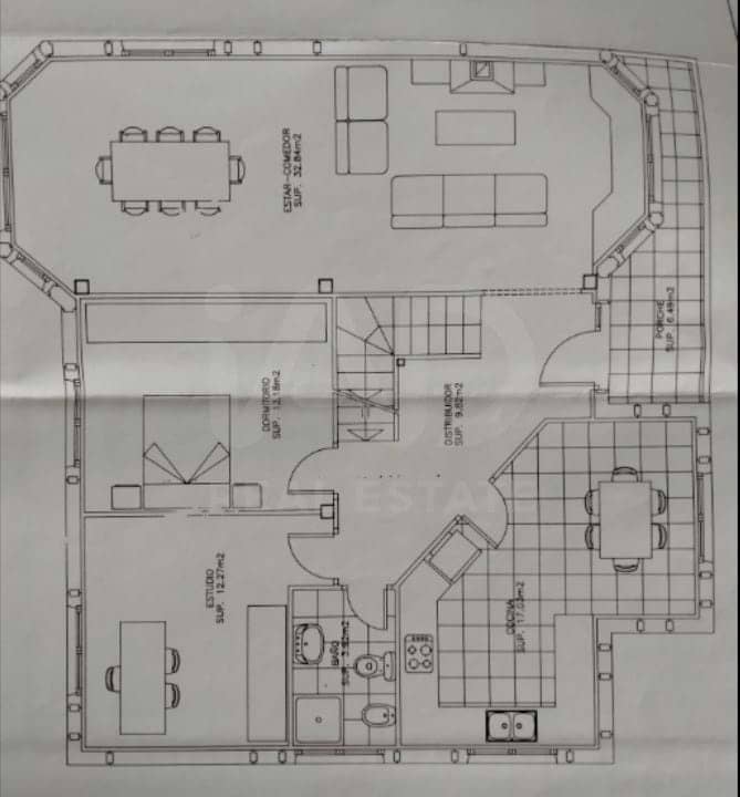 5 soverom Hus til salgs i Barcelona by med garasje - € 425 000 (Ref: 9988590)