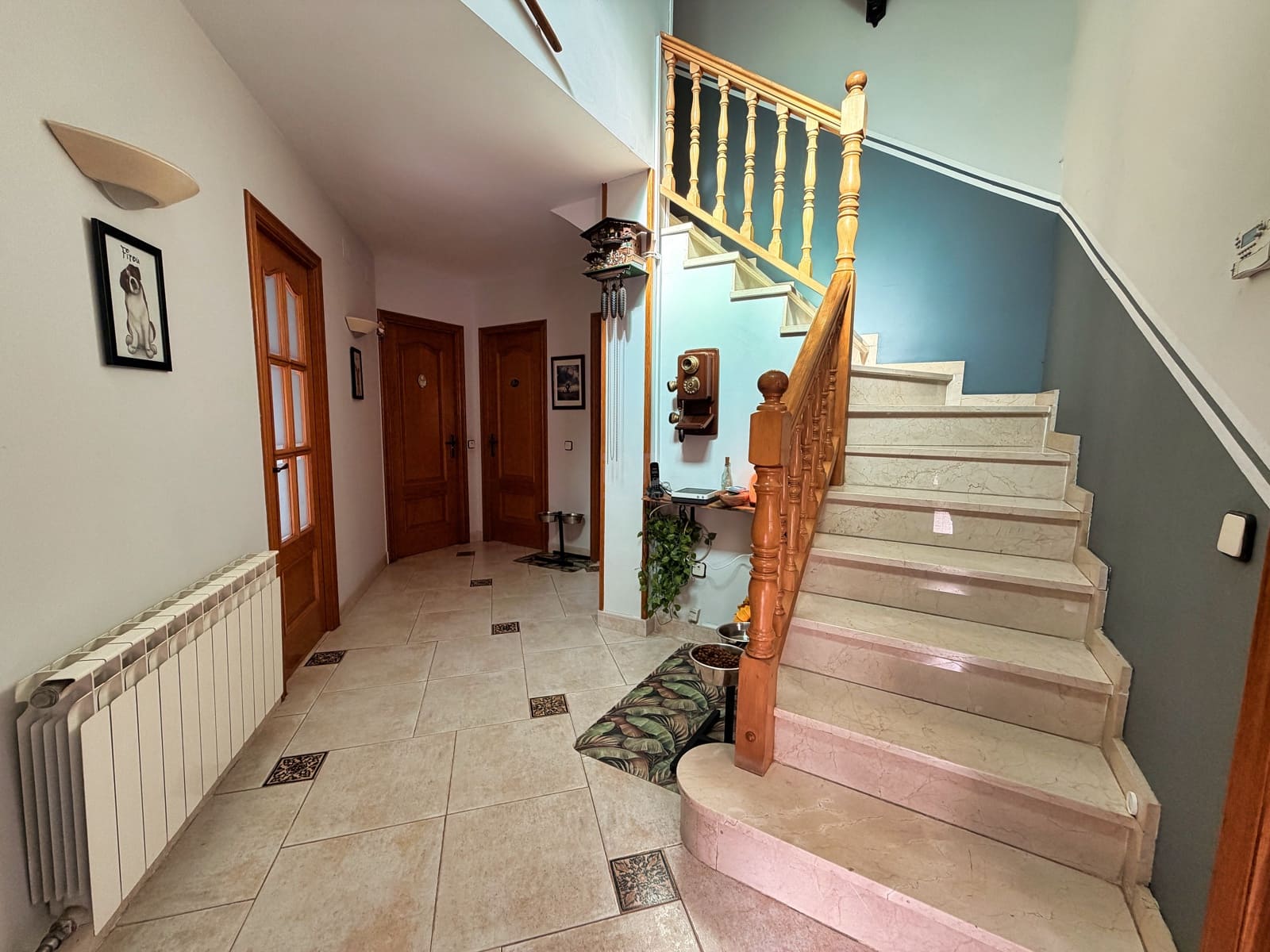 5 soverom Hus til salgs i Barcelona by med garasje - € 425 000 (Ref: 9988590)