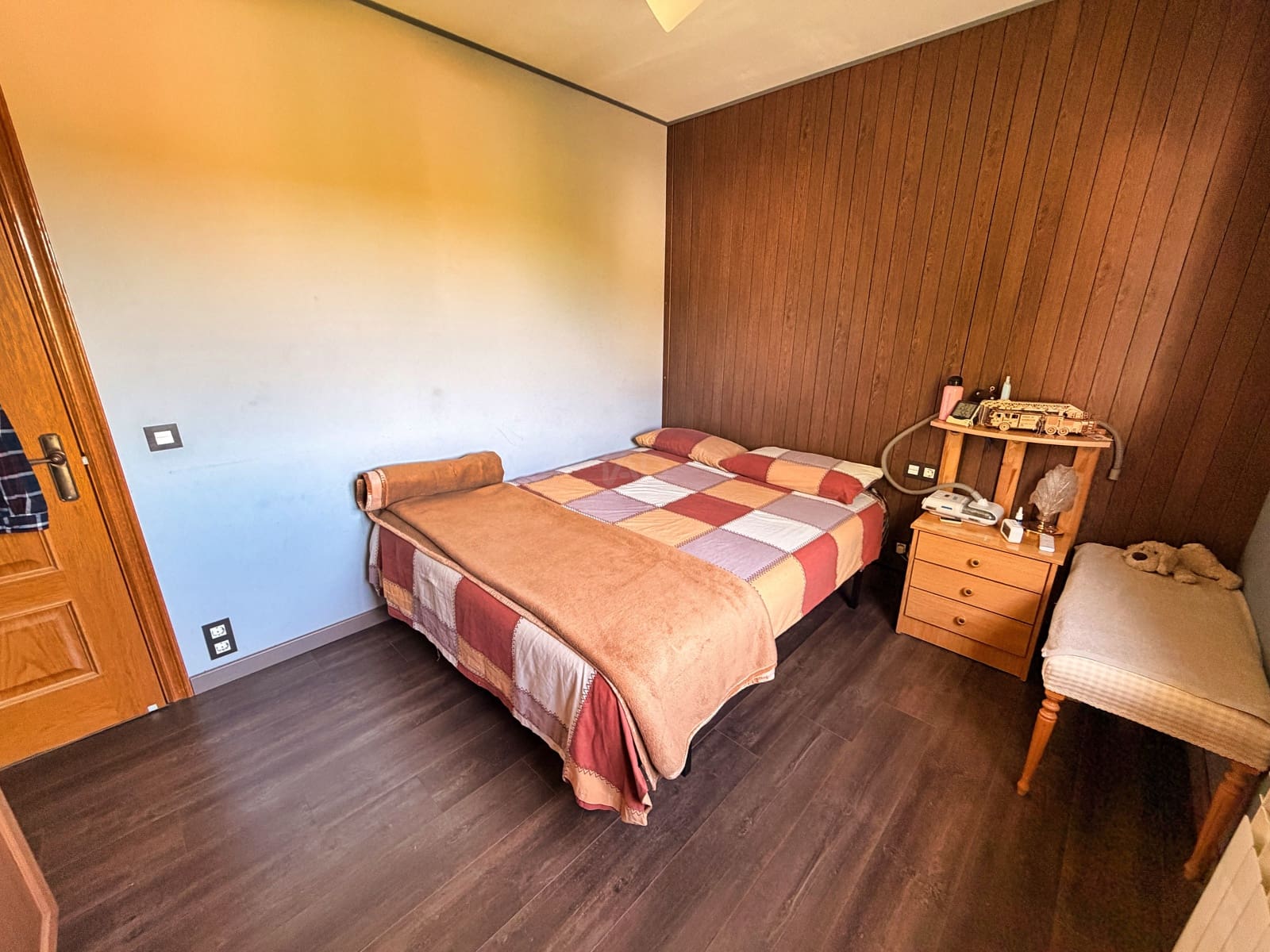 5 soverom Hus til salgs i Barcelona by med garasje - € 425 000 (Ref: 9988590)